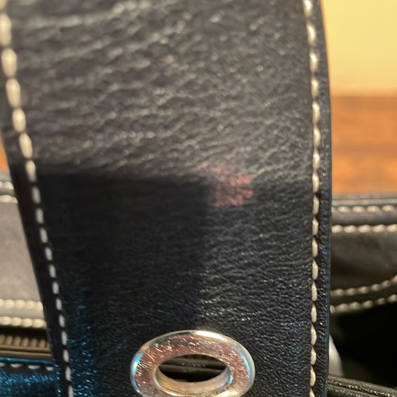 Coach Soho Y2k Black Leather Shoulder Bag EUC - Picture 9 of 11